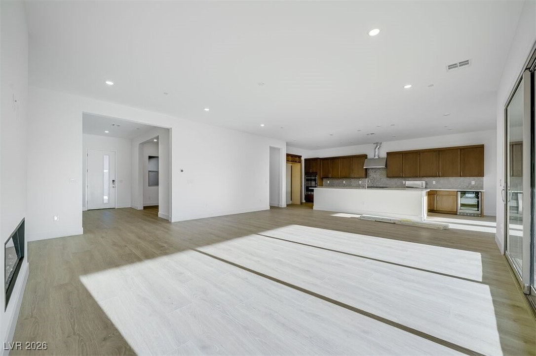 203 Paraggi Bay Drive Property Photo 17