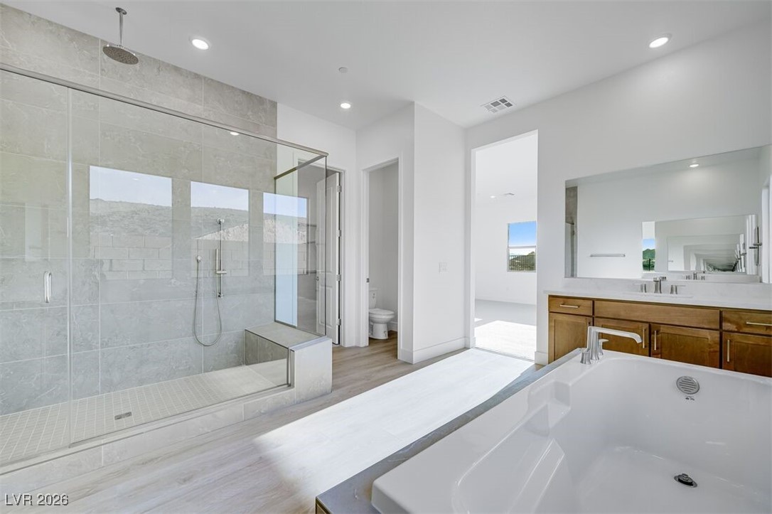 203 Paraggi Bay Drive Property Photo 22
