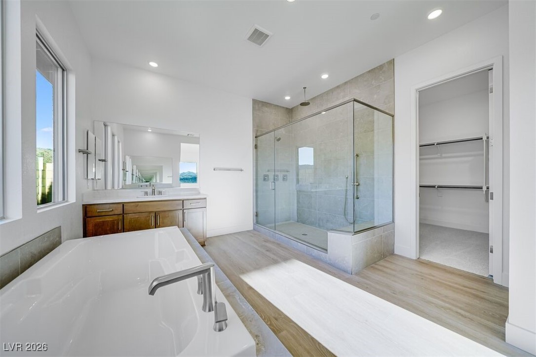 203 Paraggi Bay Drive Property Photo 23