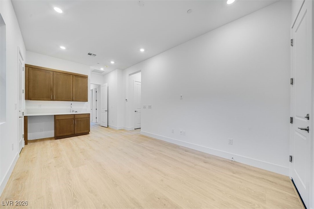 203 Paraggi Bay Drive Property Photo 24