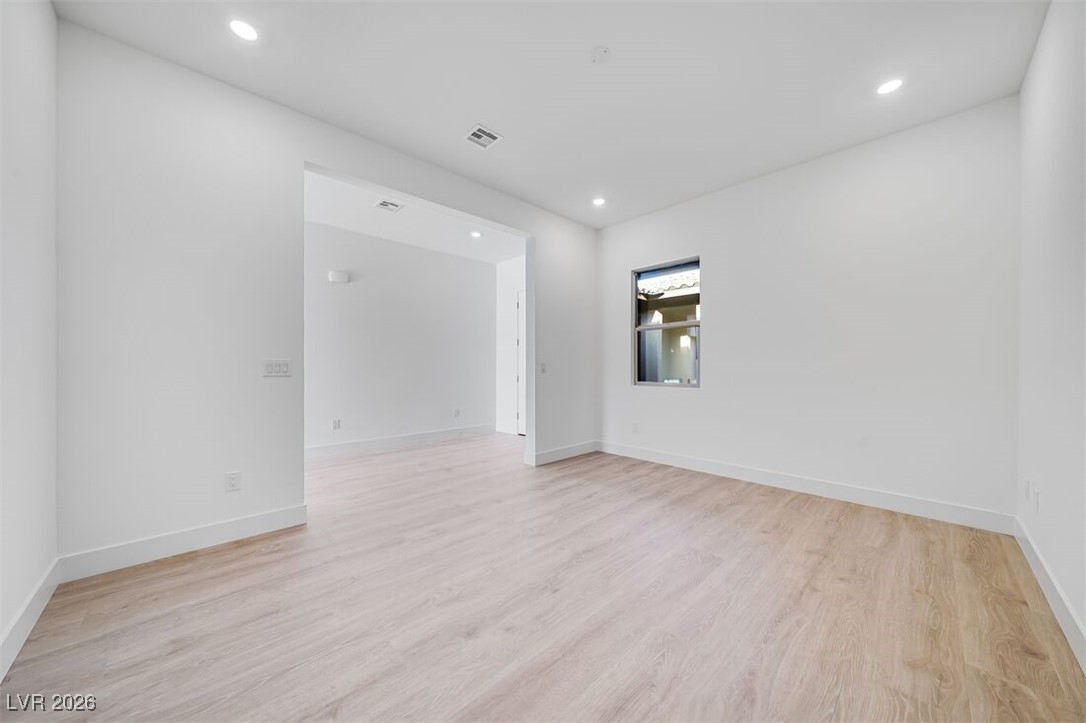 203 Paraggi Bay Drive Property Photo 27