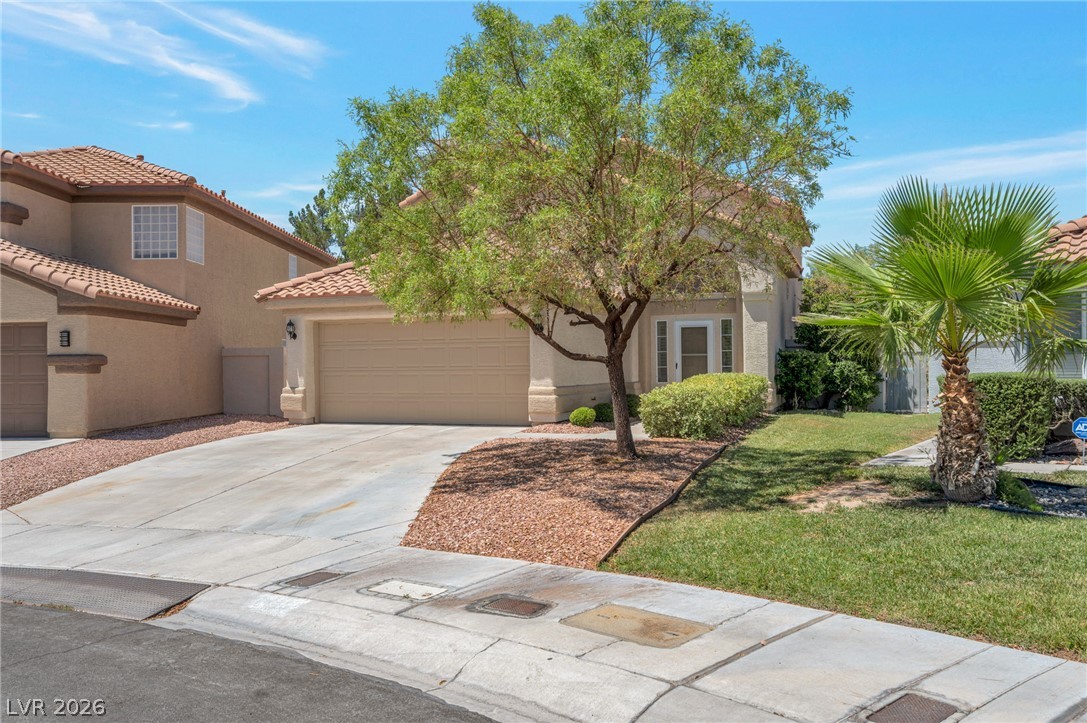 1449 Desert Hills Drive Property Photo 2