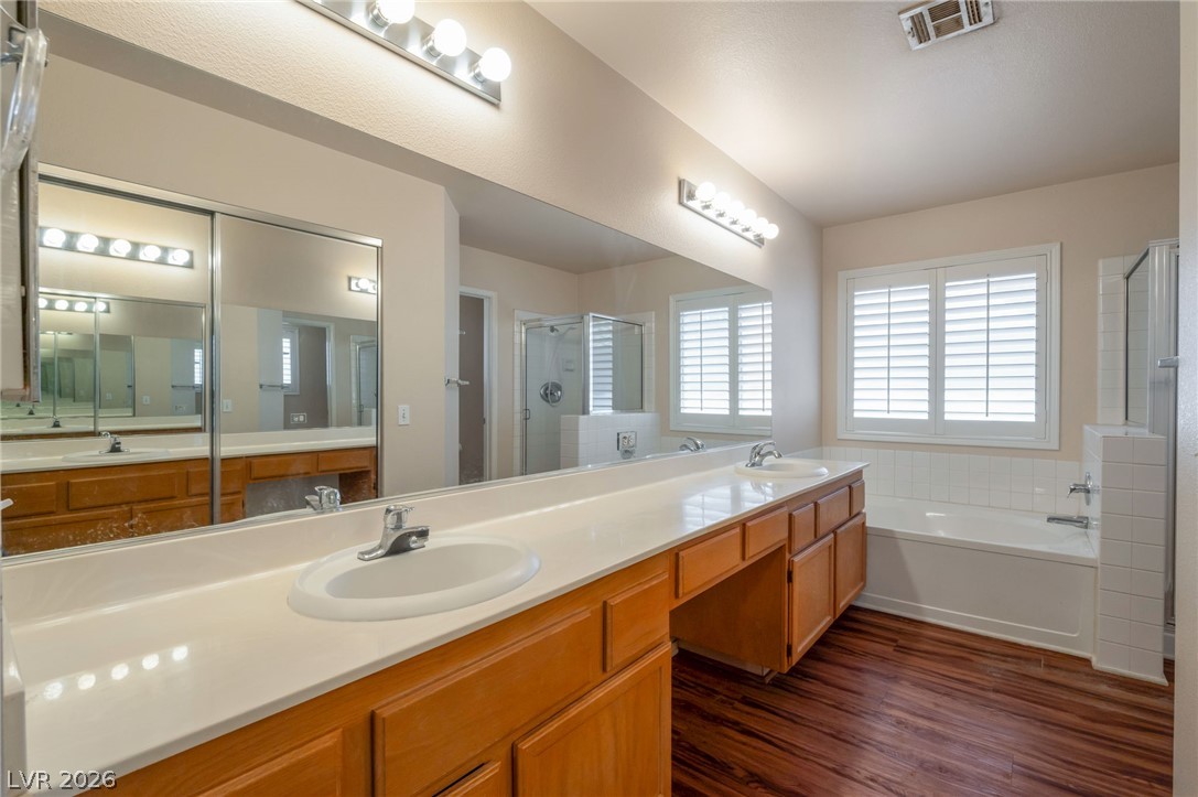 1449 Desert Hills Drive Property Photo 14