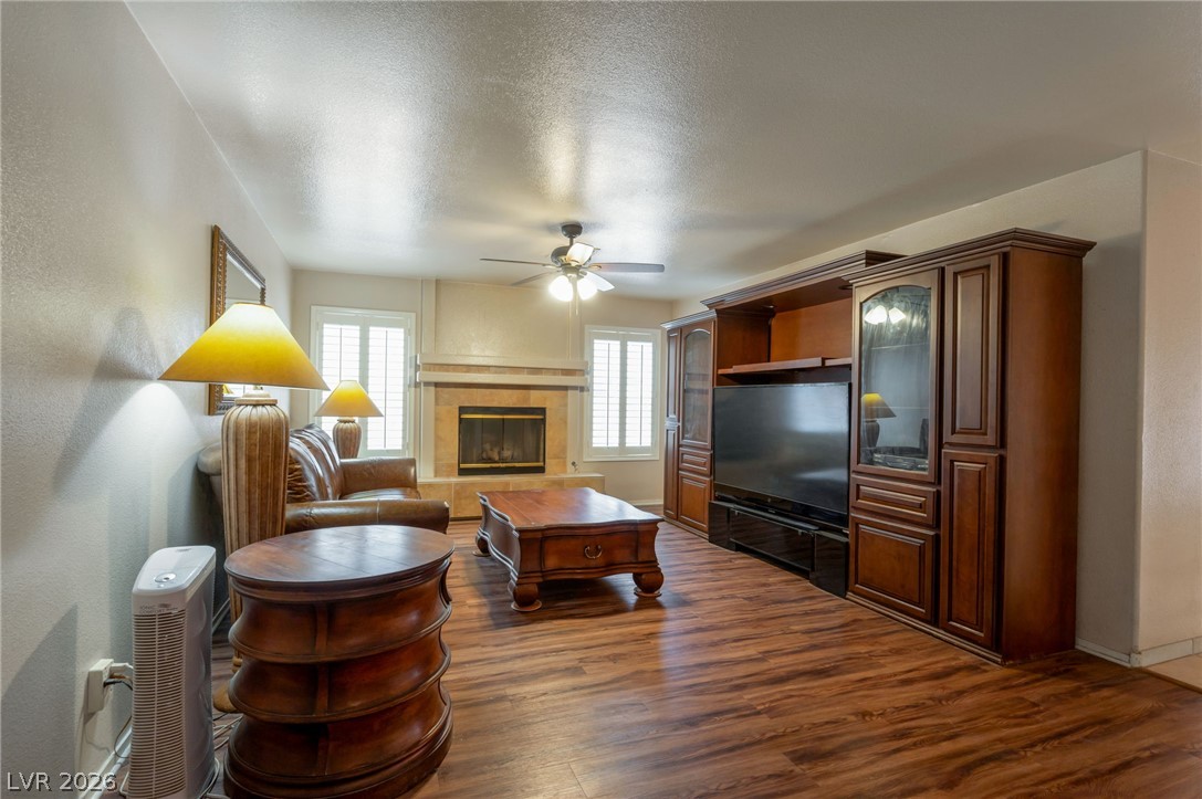1449 Desert Hills Drive Property Photo 28