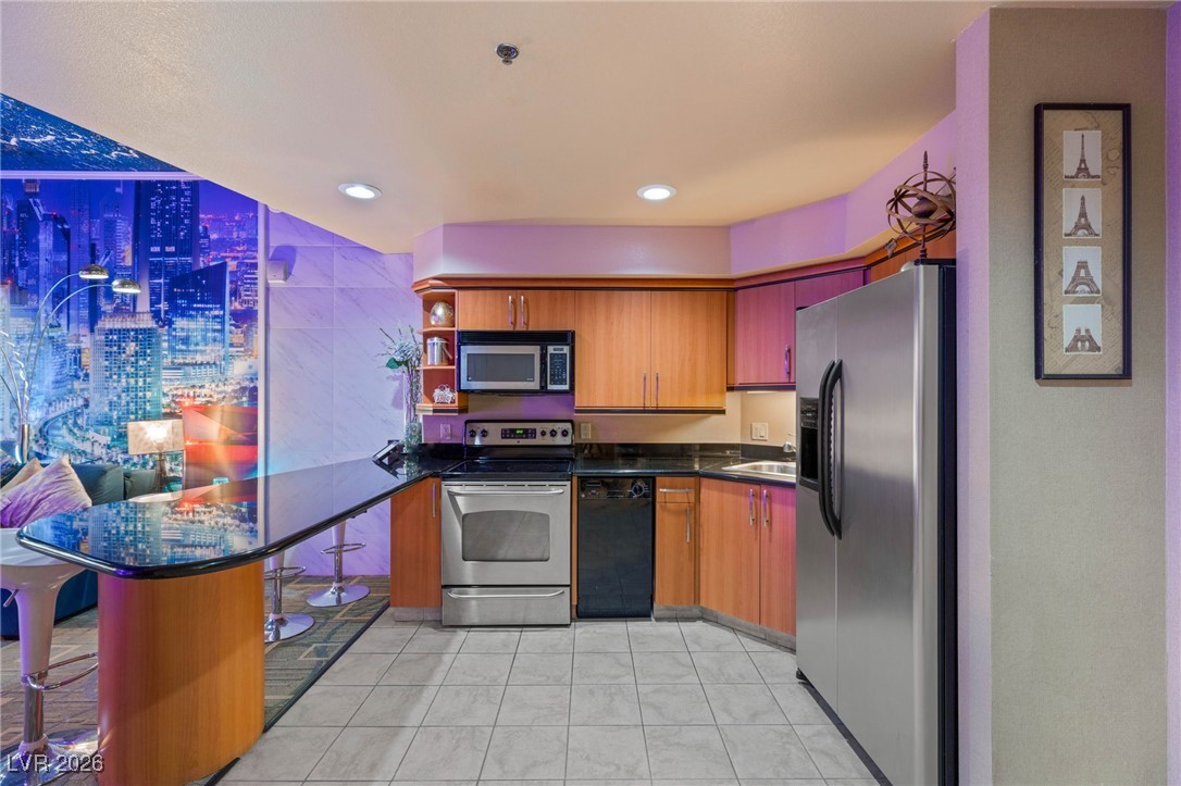 211 East Flamingo Road 803 Property Photo 7