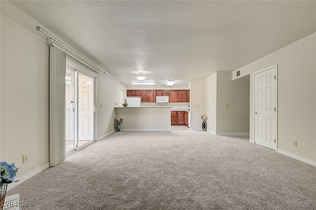 4401 Alexis Drive 440 Property Photo 6