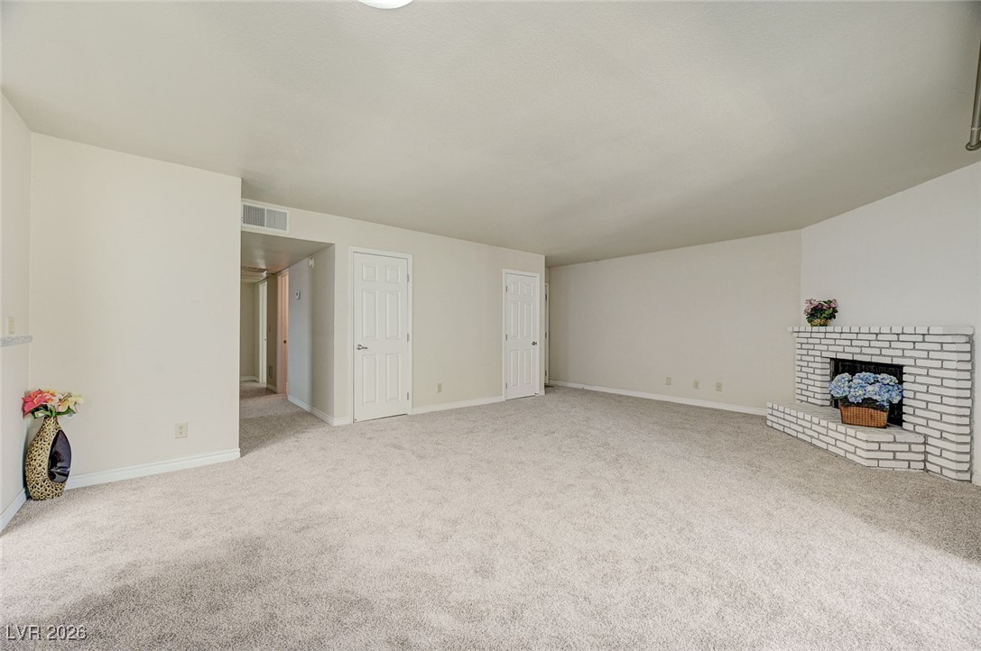 4401 Alexis Drive 440 Property Photo 9