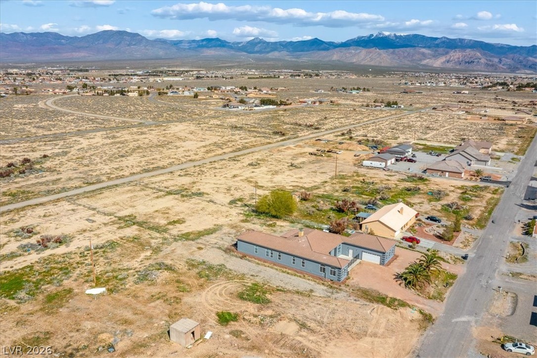 461 Gina Street Property Photo 4