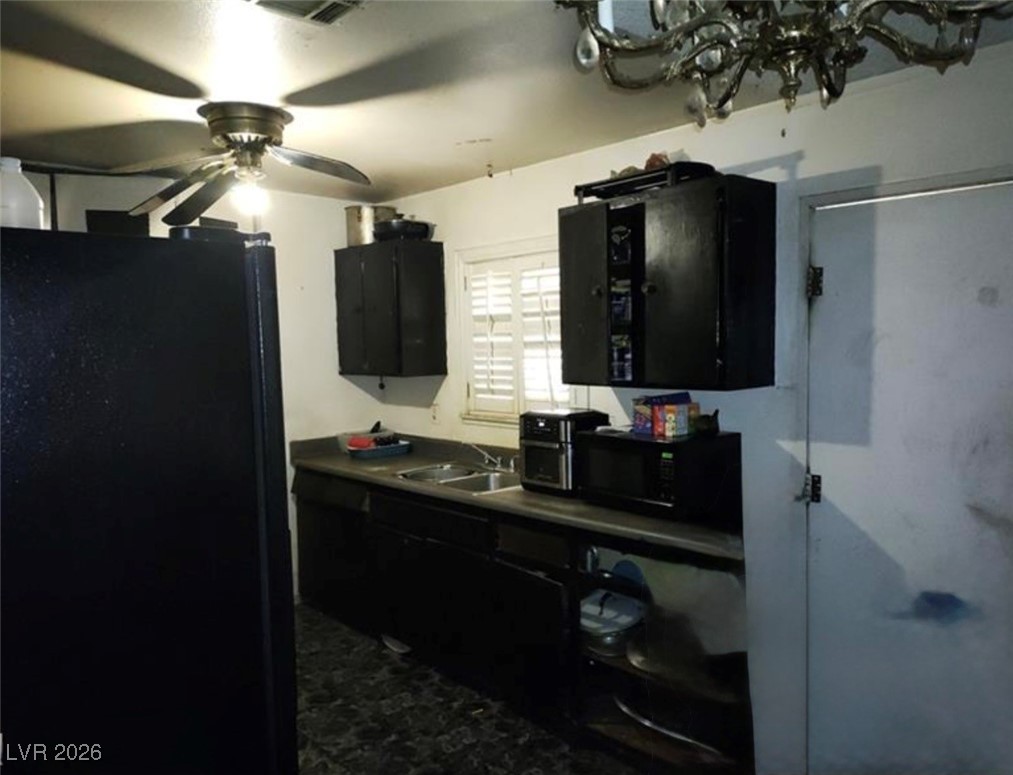 421 Miller Avenue Property Photo 4