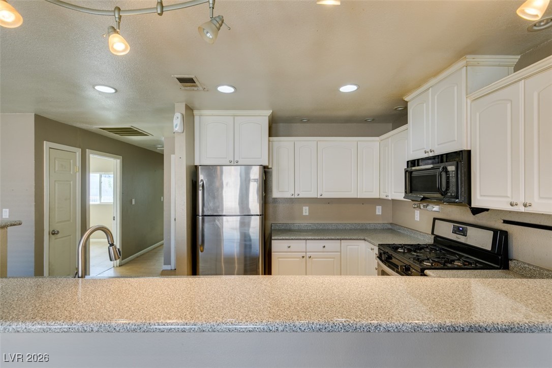 5650 Sea Breeze Avenue Property Photo 21