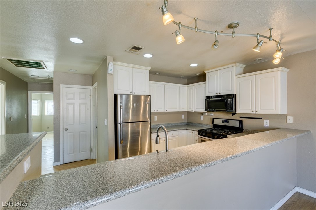 5650 Sea Breeze Avenue Property Photo 22
