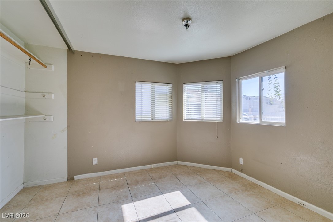 5650 Sea Breeze Avenue Property Photo 28