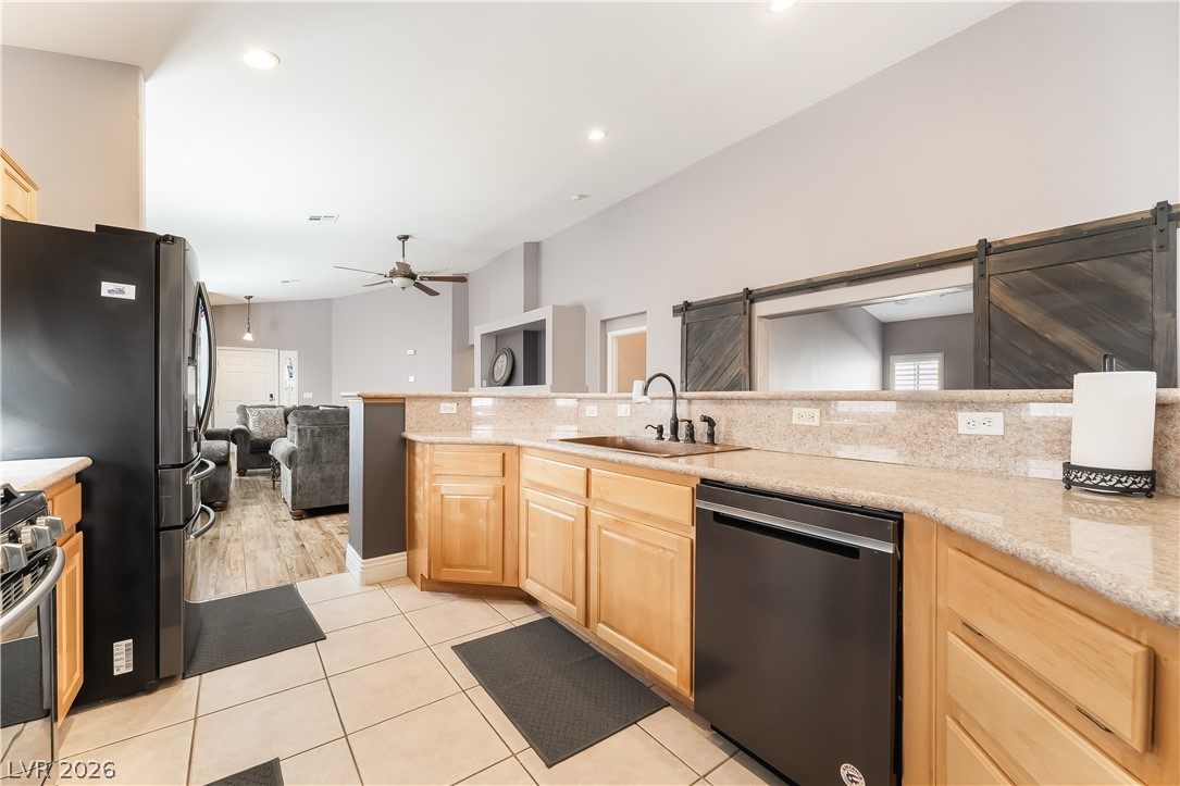 62 Harbor Coast Street Property Photo 10