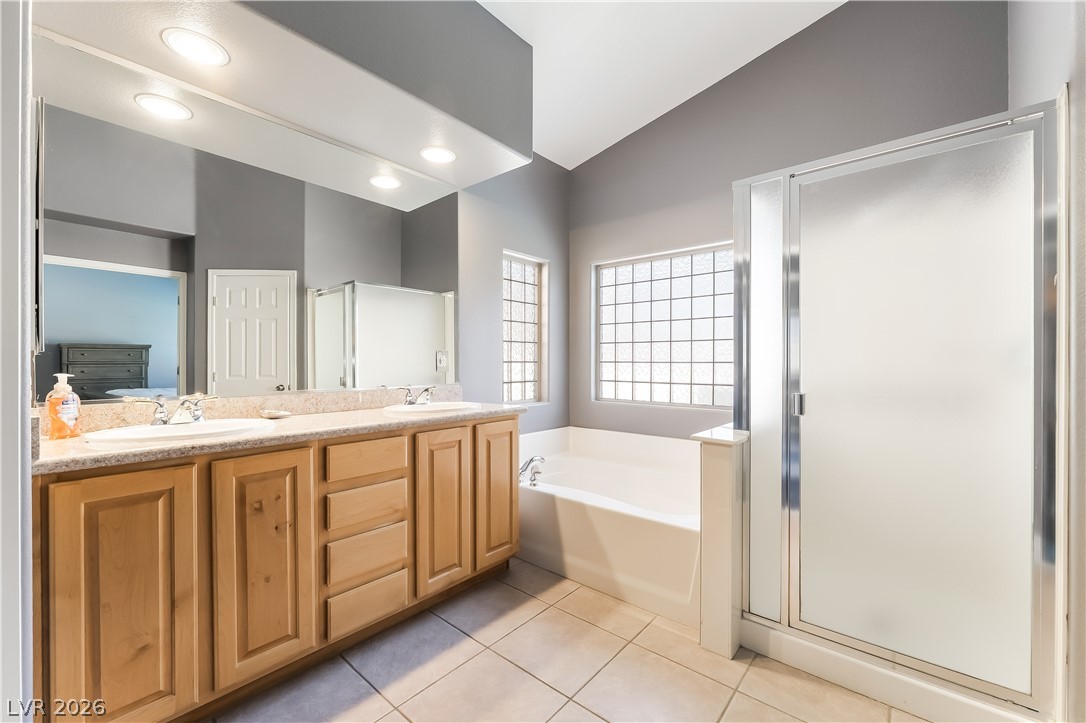 62 Harbor Coast Street Property Photo 20