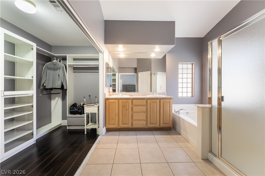 62 Harbor Coast Street Property Photo 22