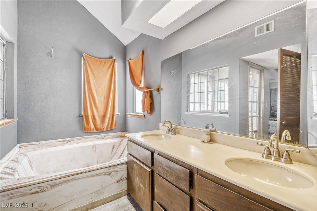 4748 Obannon Drive C Property Photo 14