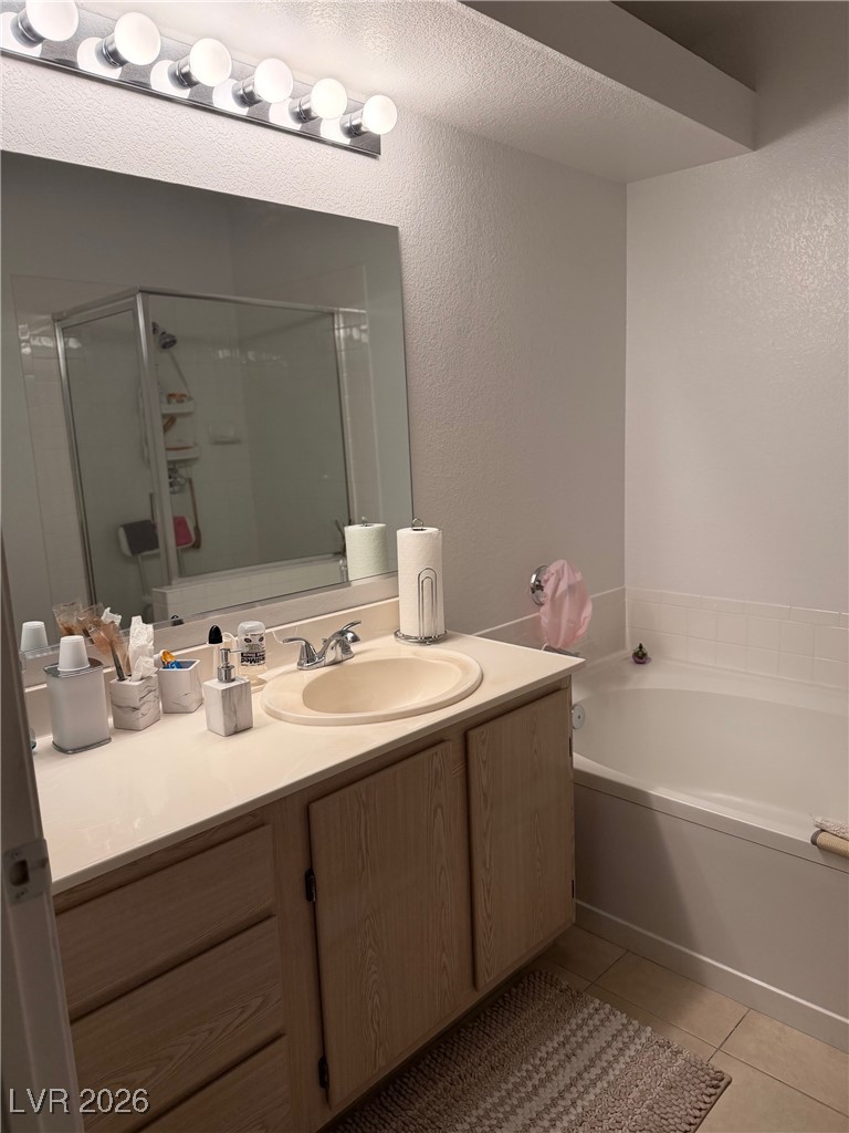 7806 Cliffside Court Property Photo 20