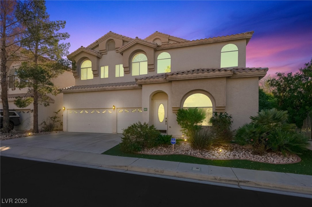 2107 Eaglepath Circle Property Photo 1