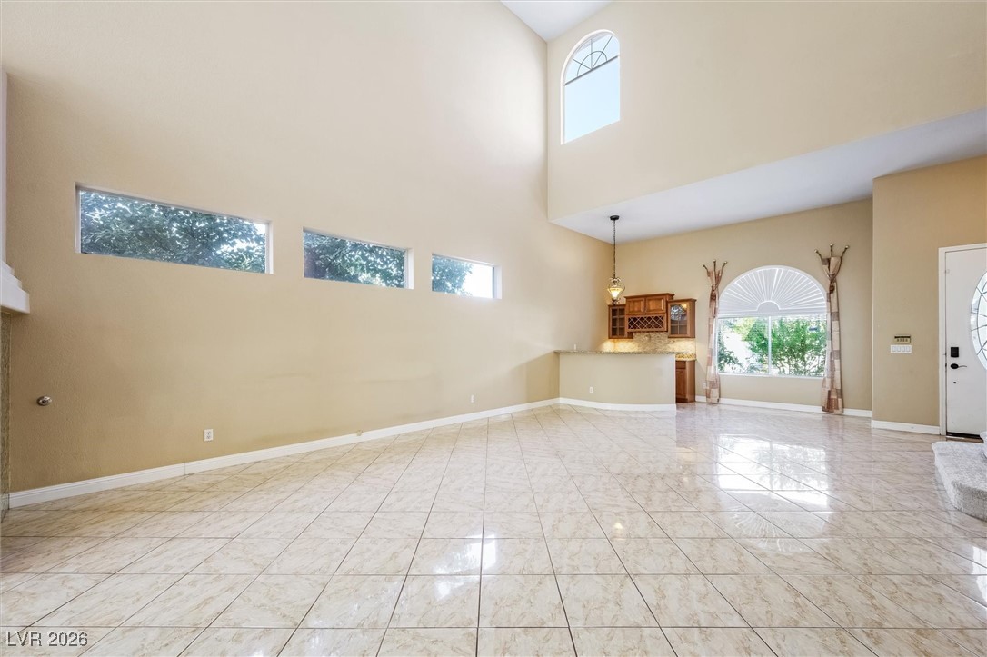 2107 Eaglepath Circle Property Photo 5