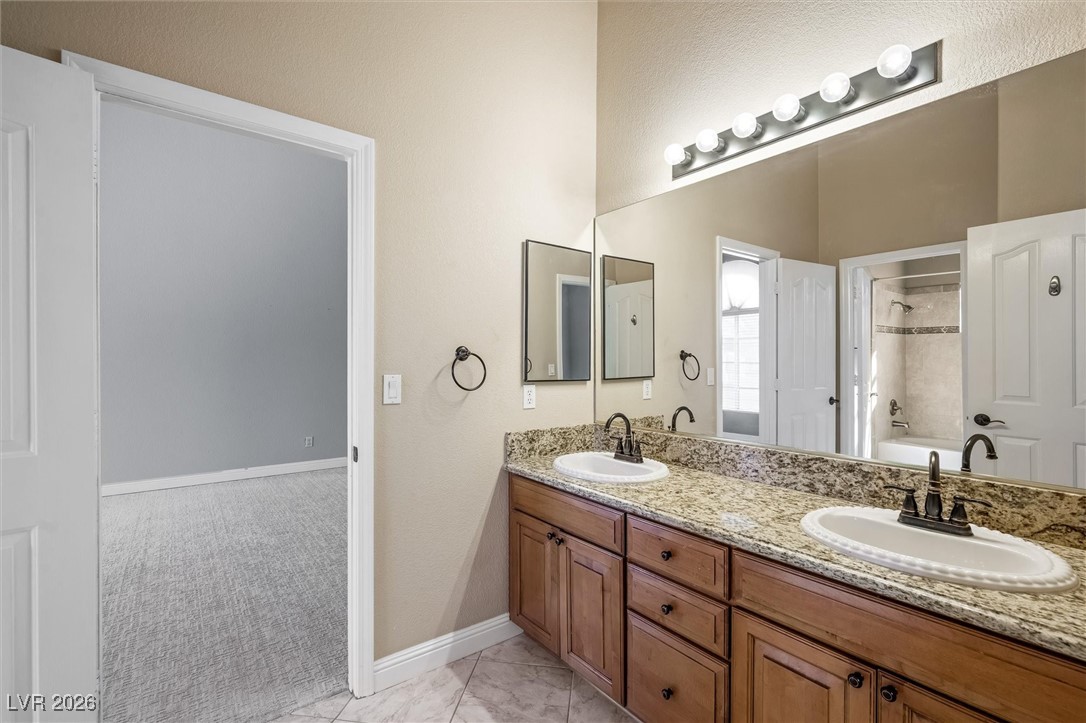 2107 Eaglepath Circle Property Photo 32