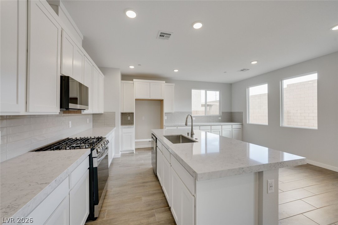 10781 Alamino Avenue Property Photo 6