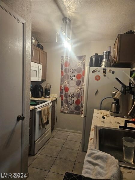 3976 Colors Court 40 Property Photo 2