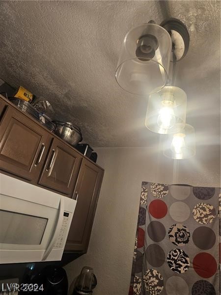 3976 Colors Court 40 Property Photo 6