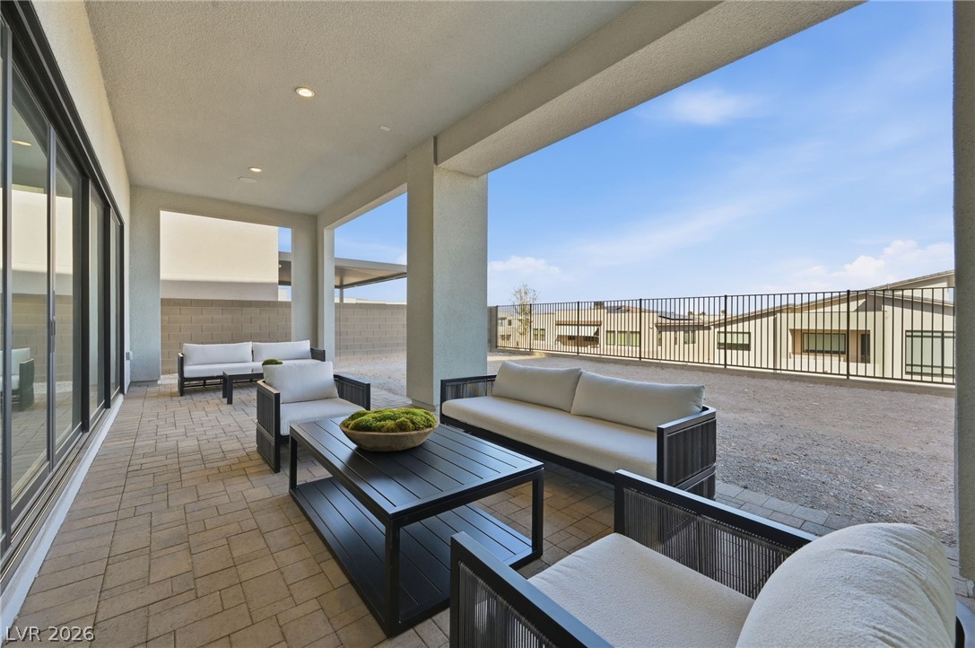 4840 Blushing Hills Street Property Photo 18