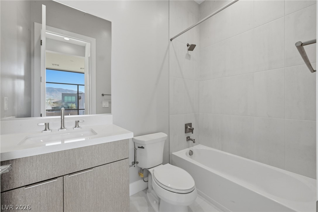 4840 Blushing Hills Street Property Photo 46