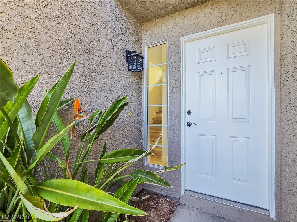 9334 Peace Pipe Court Property Photo 6