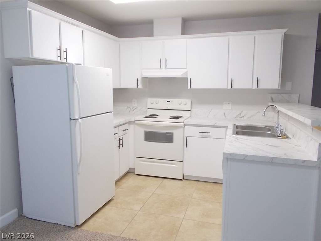 2732 Alicialynn Way B Property Photo 8