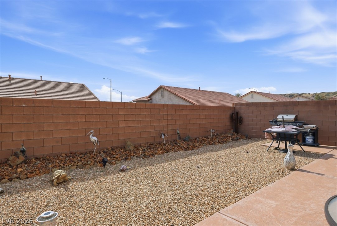 2061 Hunt Woods Court Property Photo 33