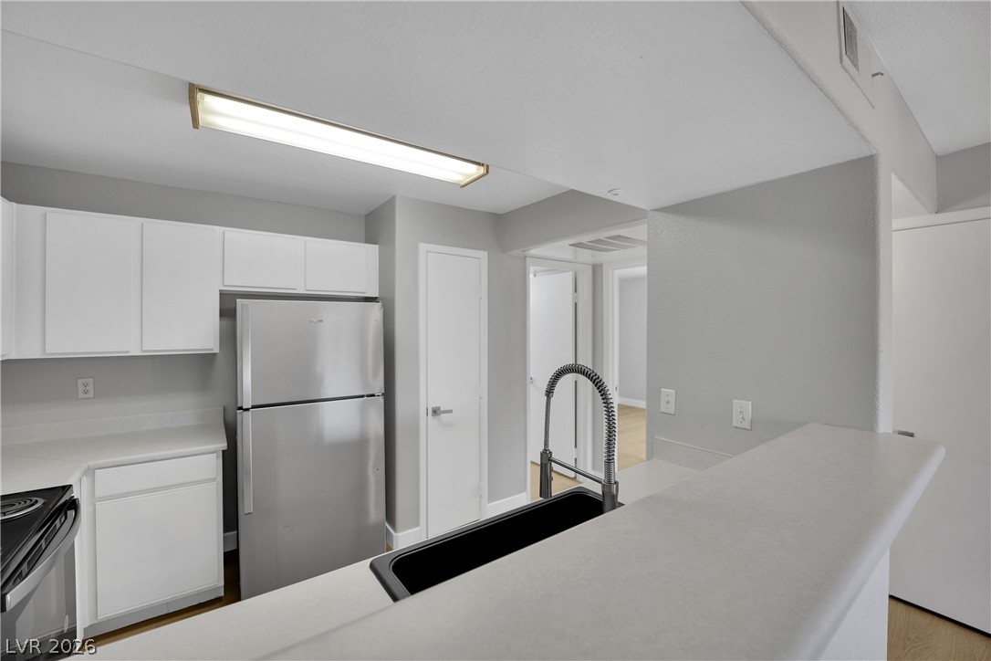 2300 East Silverado Ranch Boulevard 2113 Property Photo 14