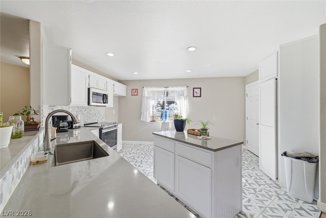 2780 West Simkins Road Property Photo 11