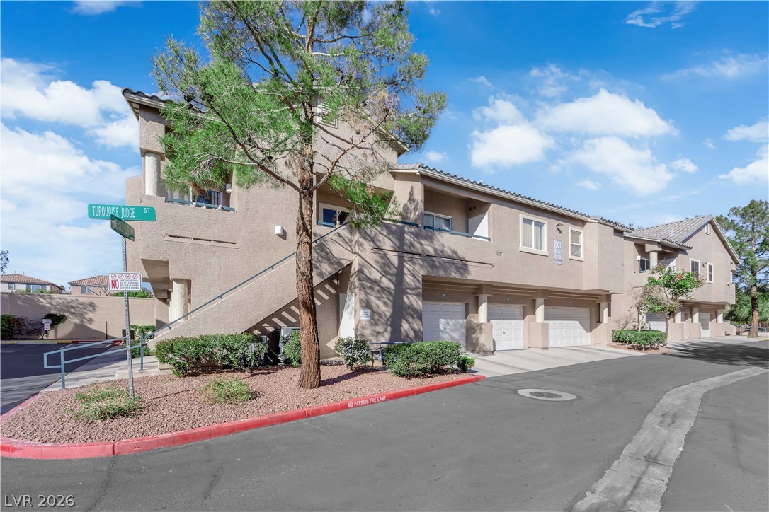 2001 Turquoise Ridge Street 202 Property Photo 1