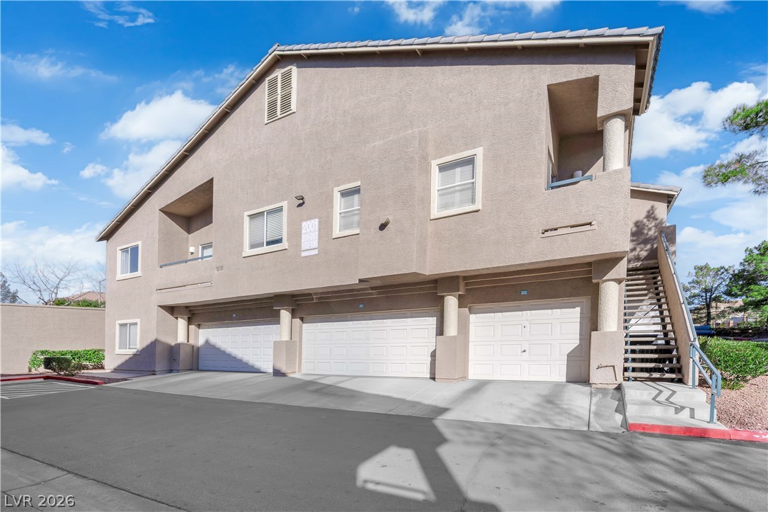 2001 Turquoise Ridge Street 202 Property Photo 4