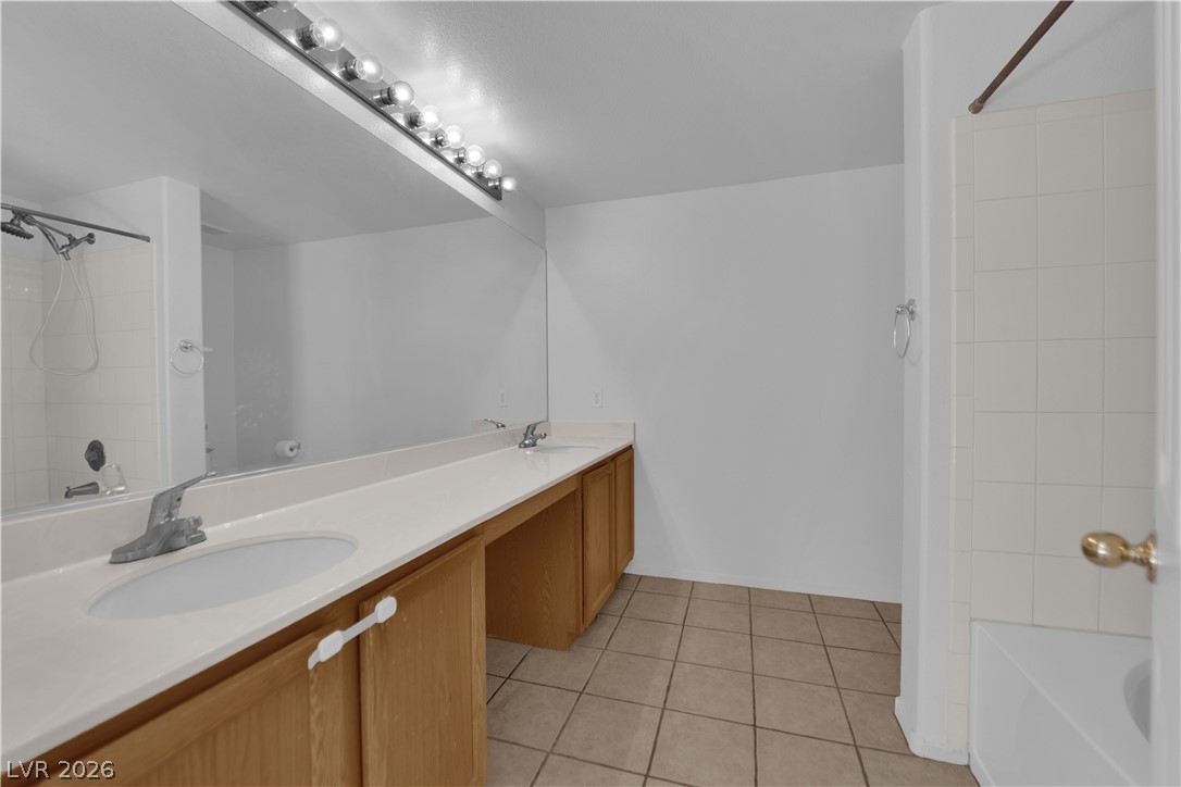 2001 Turquoise Ridge Street 202 Property Photo 27