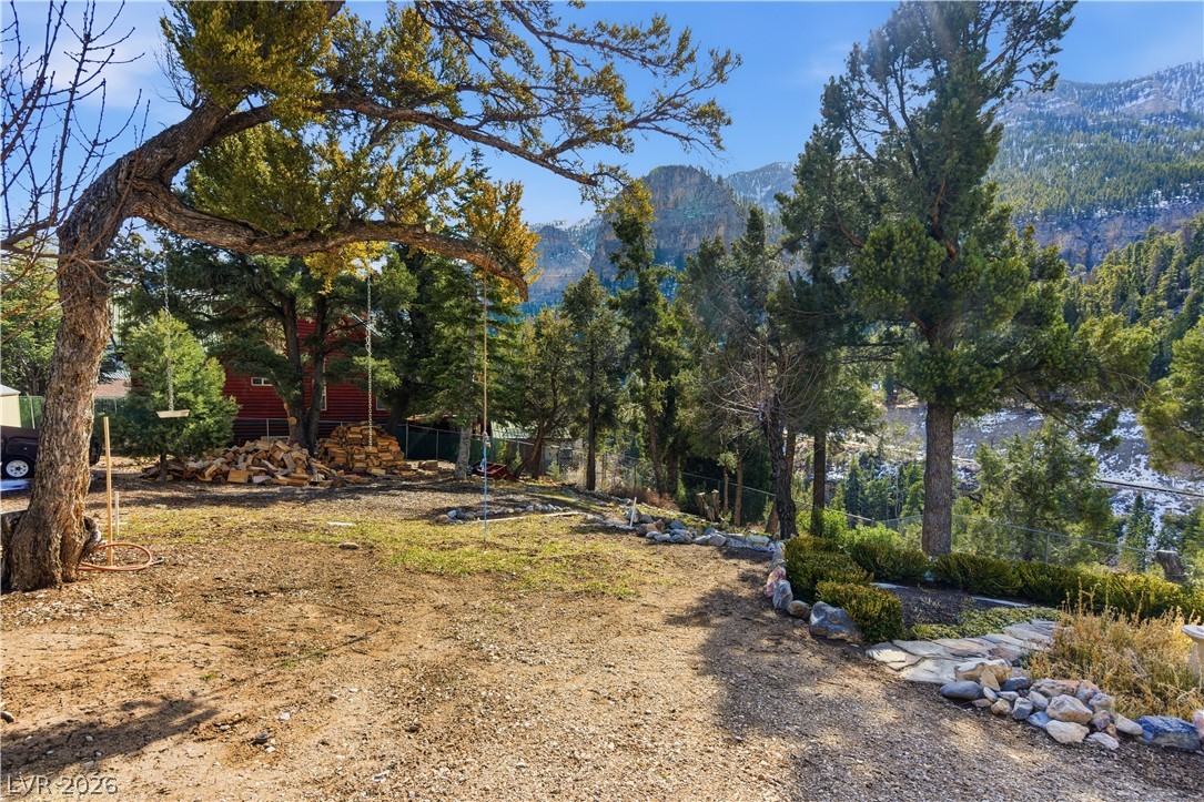 Crestview Property Photo 7