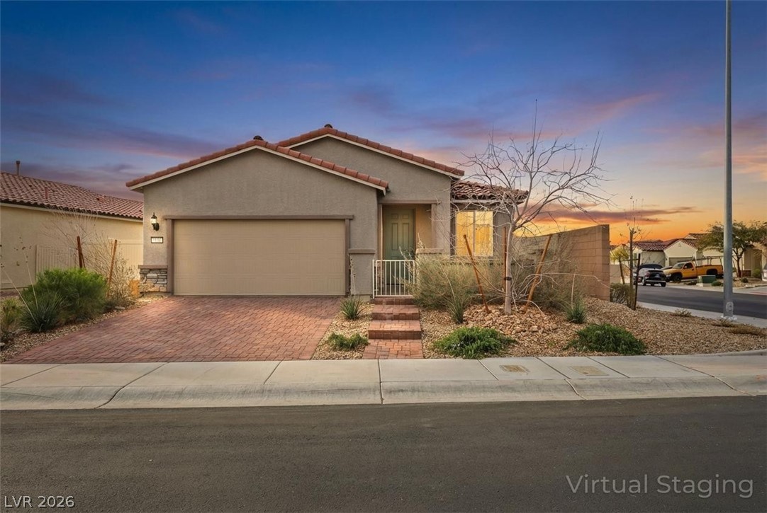 2211 Taylor Ranch Avenue Property Photo 1