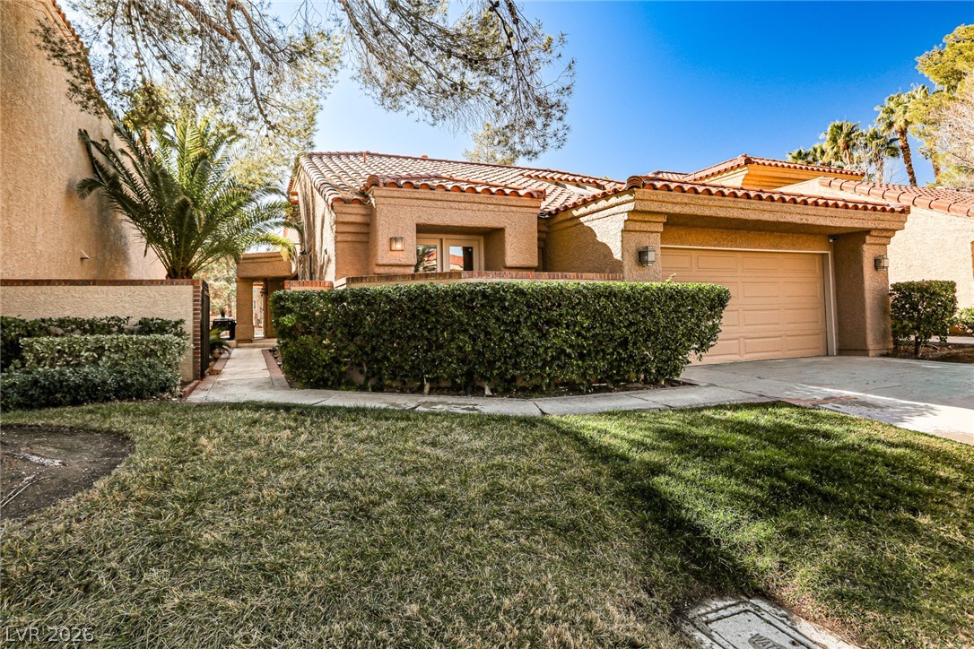 5115 Turnberry Lane Property Photo 1