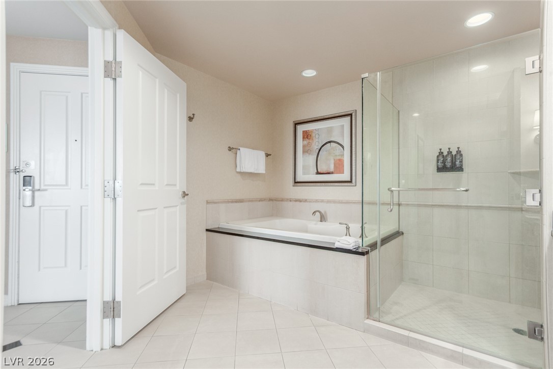 125 East Harmon Avenue 2116 Property Photo 20