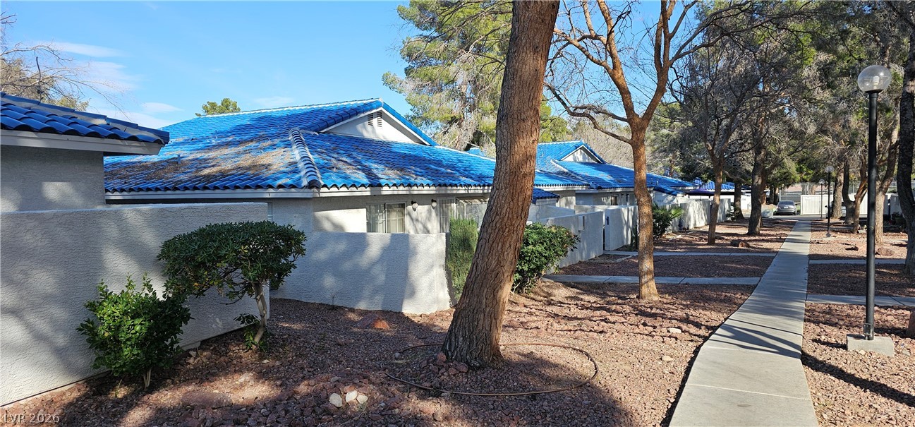 2116 Bavington Drive C Property Photo 25