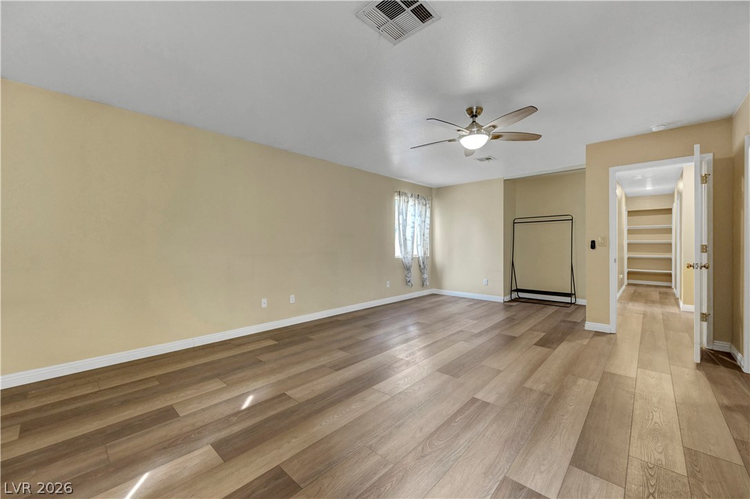 609 Moontide Court Property Photo 12
