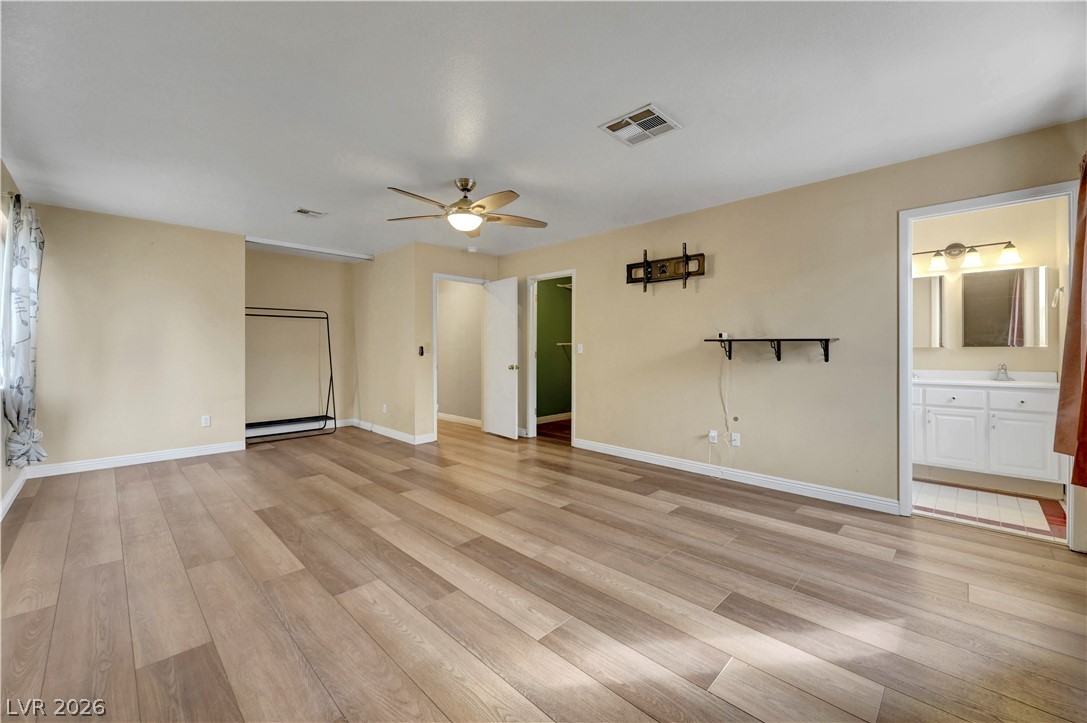 609 Moontide Court Property Photo 13