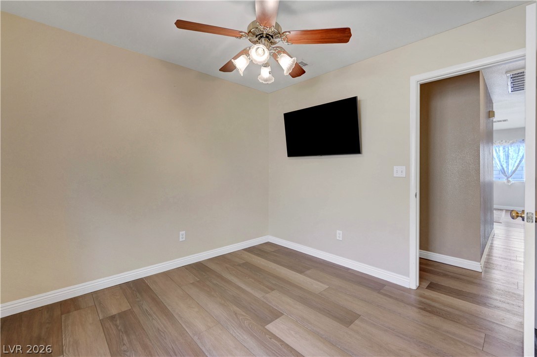 609 Moontide Court Property Photo 17
