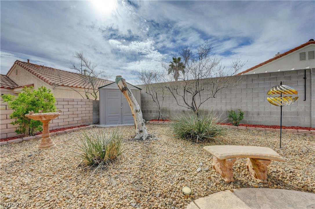 609 Moontide Court Property Photo 31