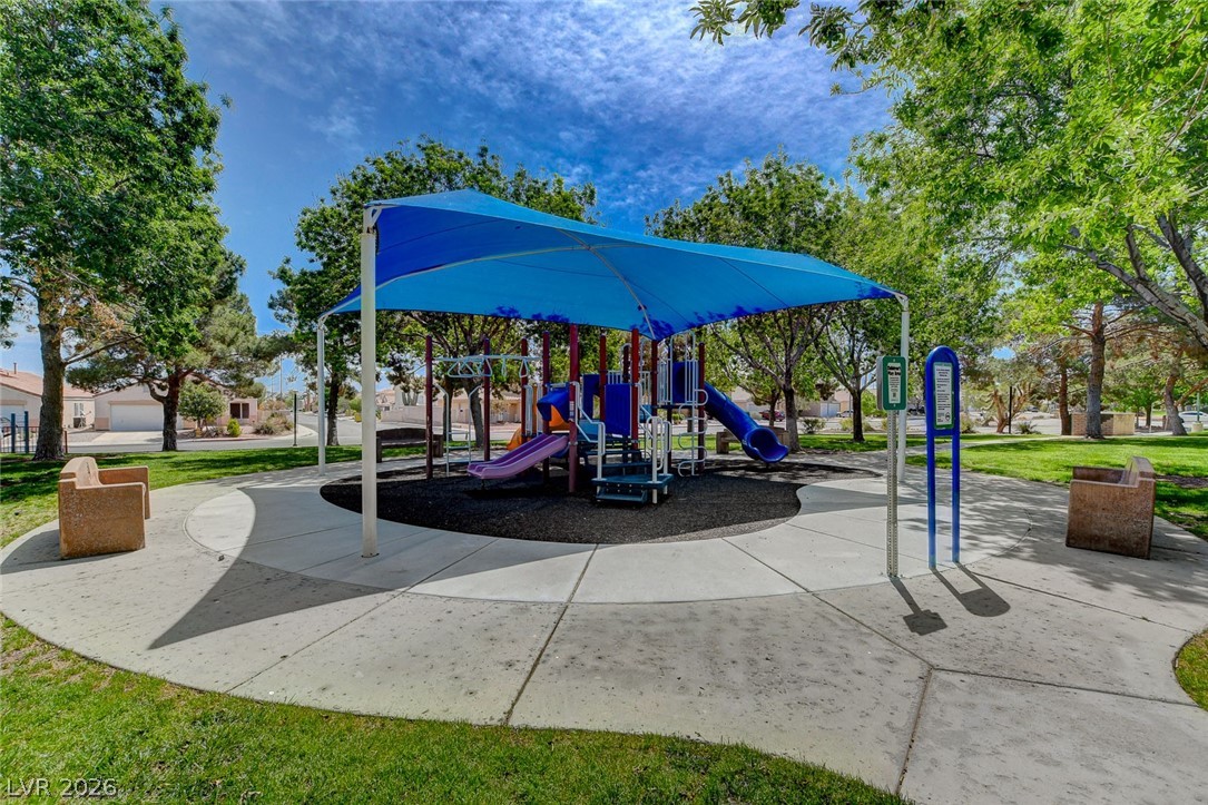 609 Moontide Court Property Photo 44