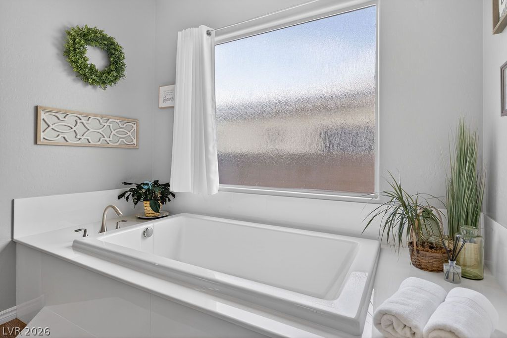 9778 Mosaic Canyon Court Property Photo 11