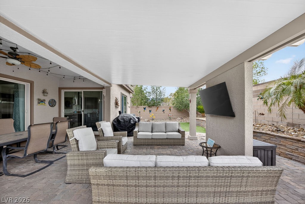 9778 Mosaic Canyon Court Property Photo 22