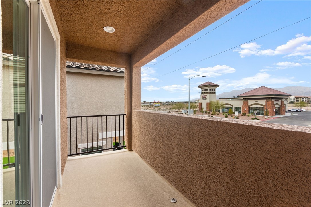 3404 Castlefields Drive Property Photo 35